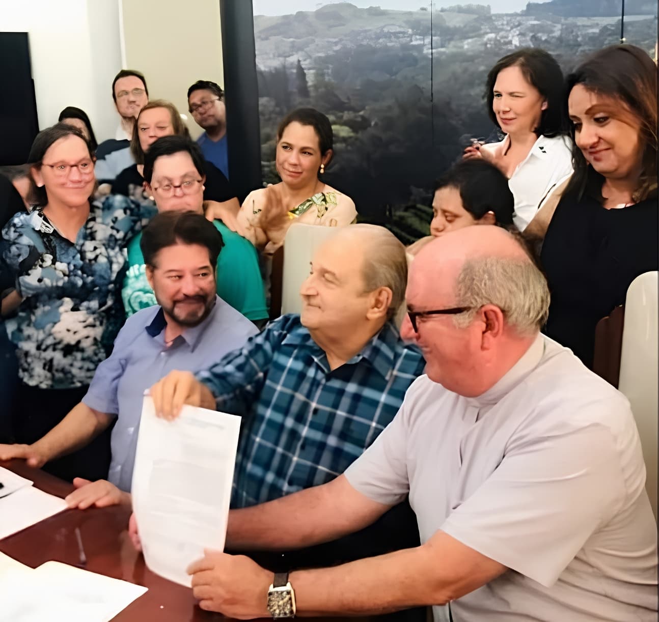 Participantes e apoiadores acompanhando atividade institucional da Acose Casulo