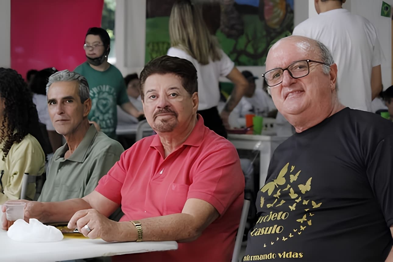 Assinatura e registro de parceria com representantes da comunidade